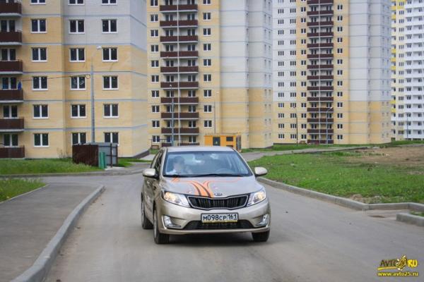 Золотая середина: Тест-драйв Kia Rio